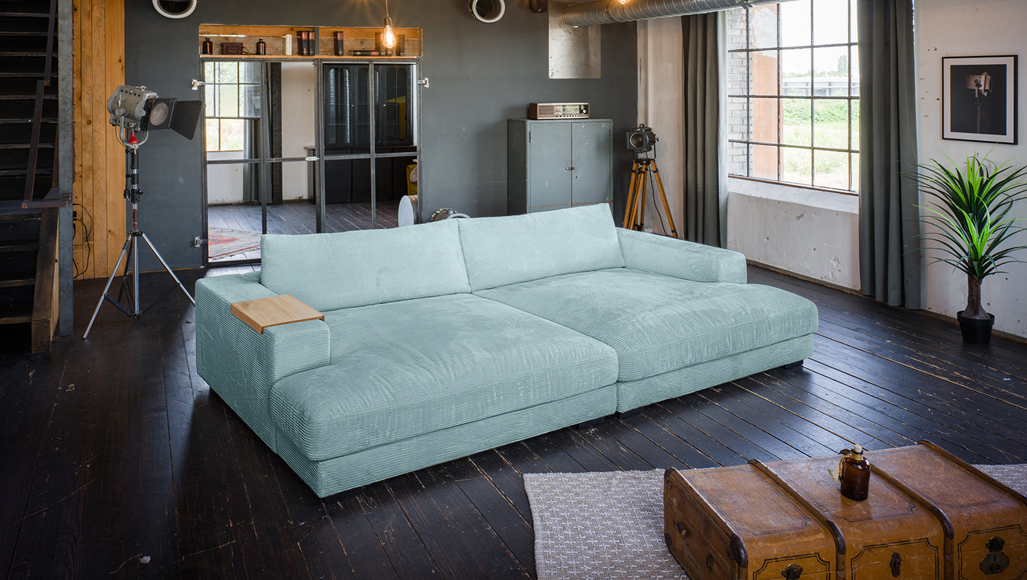 KAWOLA Big Sofa MADELINE Cord hellblau, 290 x 190, mit Holztablett natur