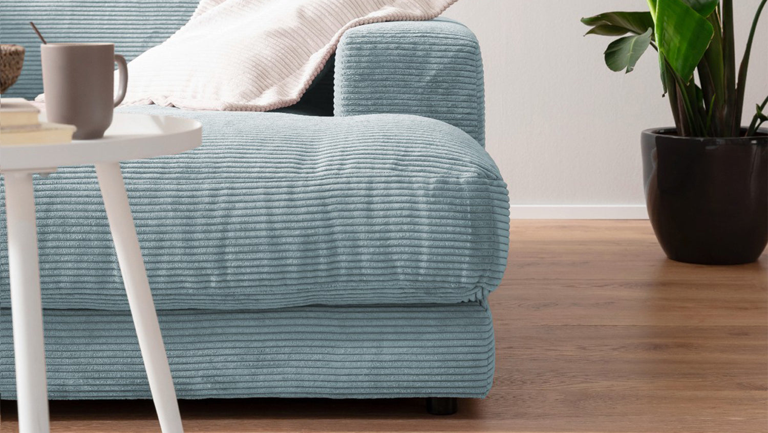 KAWOLA Big Sofa MADELINE Cord hellblau