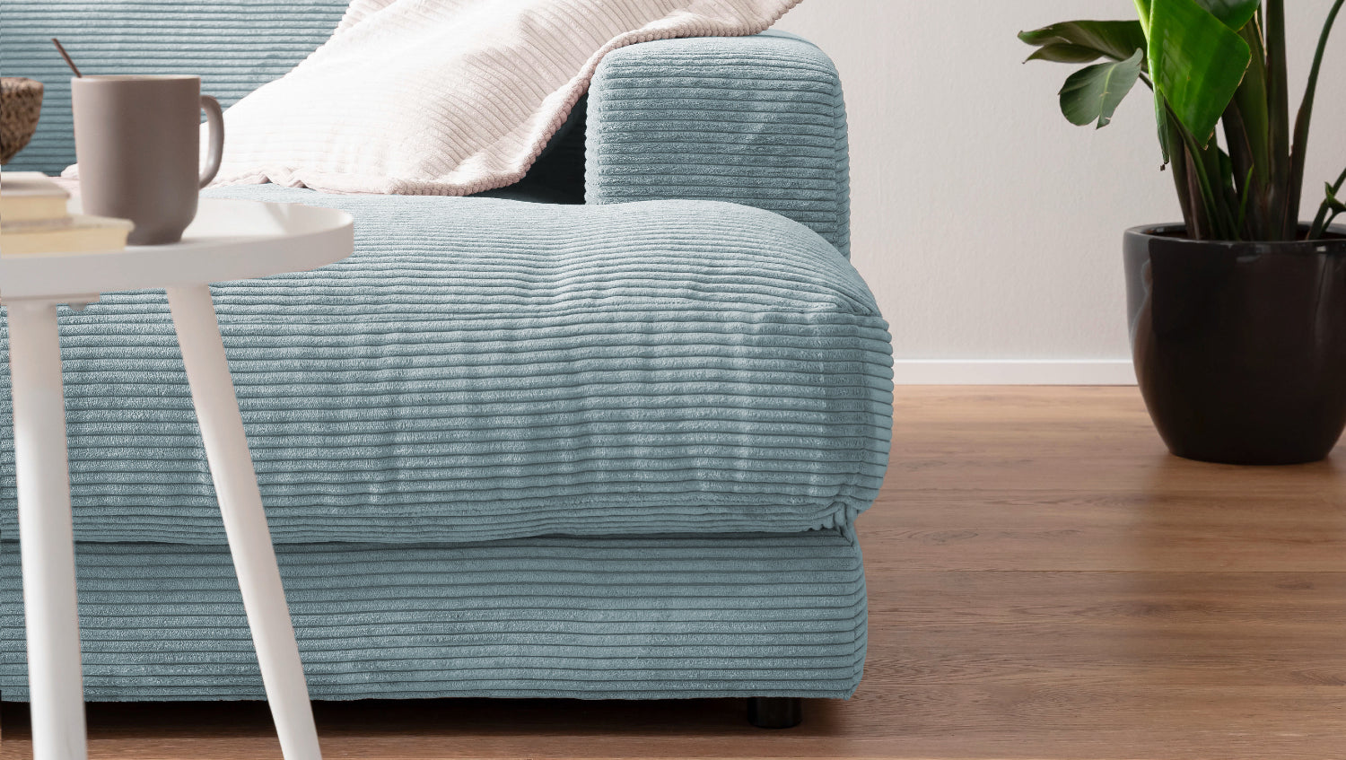 KAWOLA Big Sofa MADELINE Cord hellblau