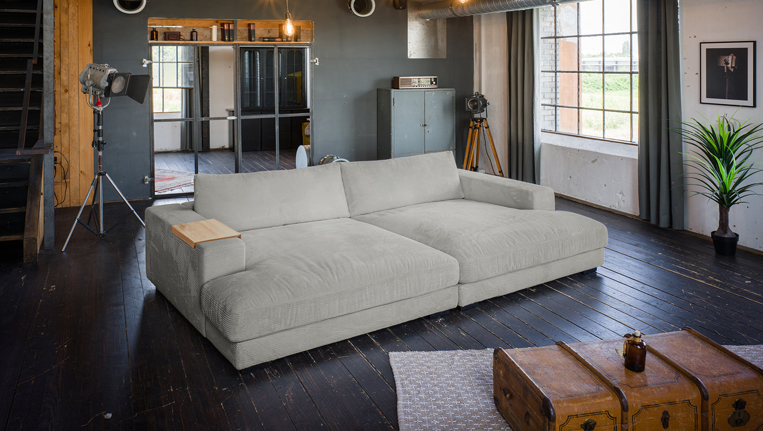 KAWOLA Big Sofa MADELINE Cord hellgrau, 290 x 170, mit Holztablett natur