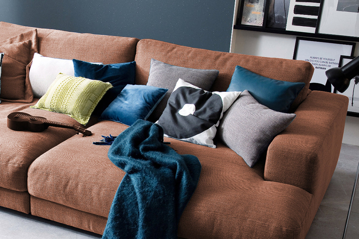 KAWOLA Big Sofa MADELINE Stoff cognac