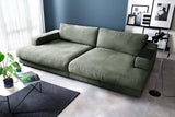 KAWOLA Big Sofa MADELINE Stoff olivgrün, 290 x 170, mit Holztablett schwarz