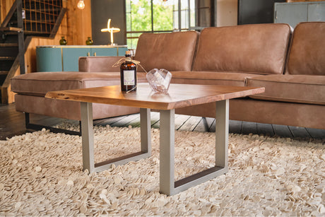 KAWOLA Couchtisch LORE massiv mit Baumkante Fuß silber