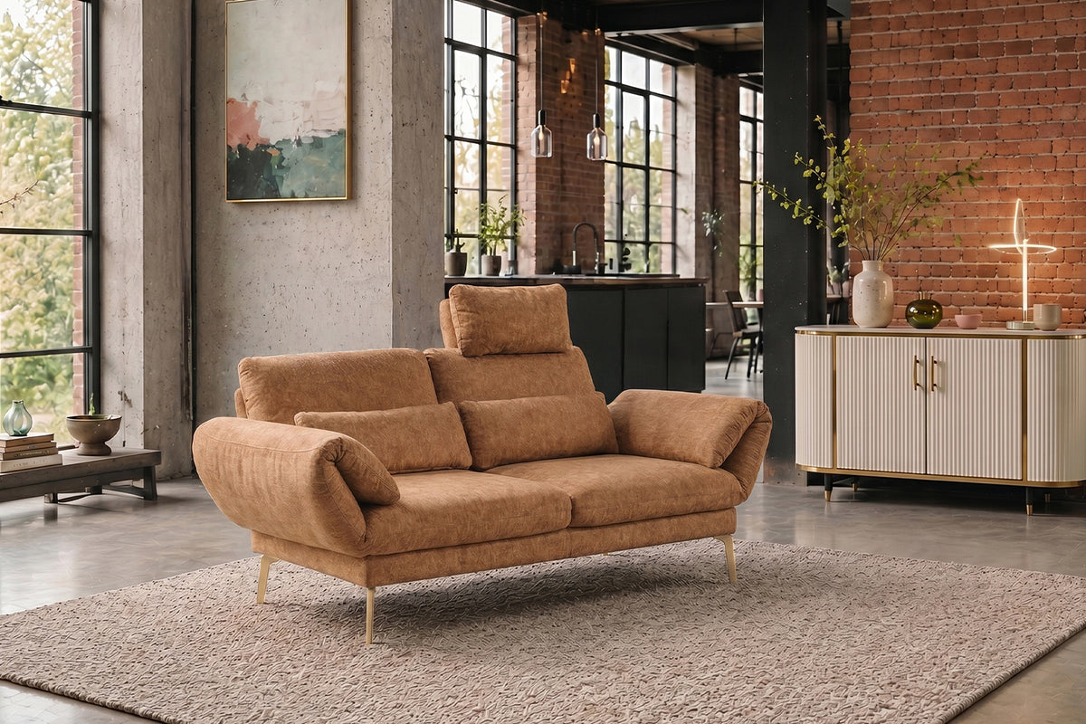 KAWOLA Funktionssofa HOLLY 2-Sitzer Stoff cognac, 1 Kopfstütze