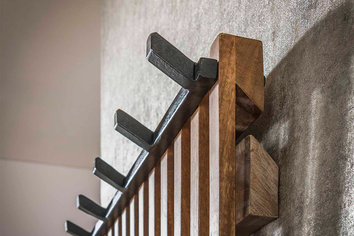 KAWOLA Garderobe JACINTA Mangoholz Metall 14 Haken braun