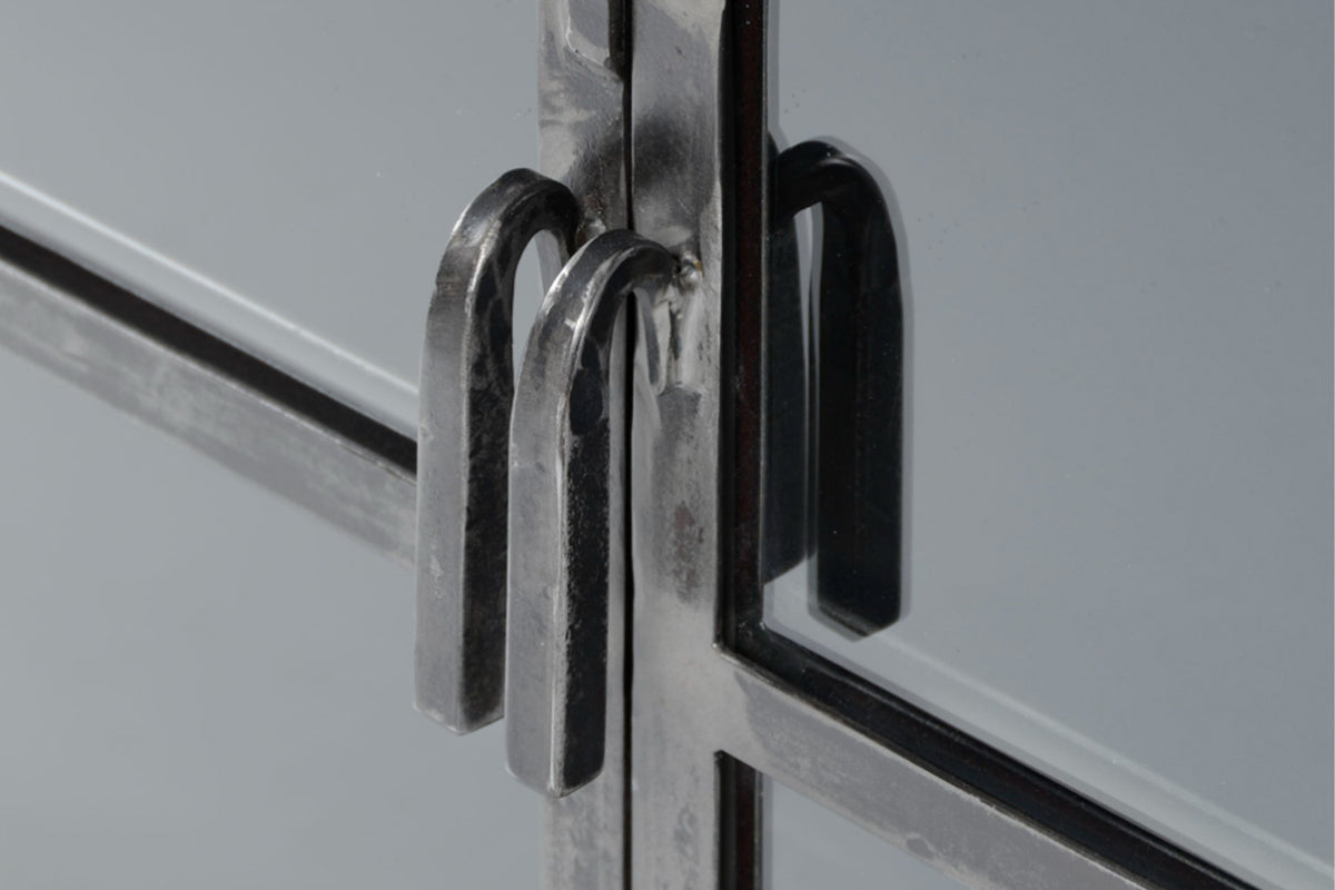 KAWOLA Highboard ARLES Vitrine Metall schwarz 2 Türen