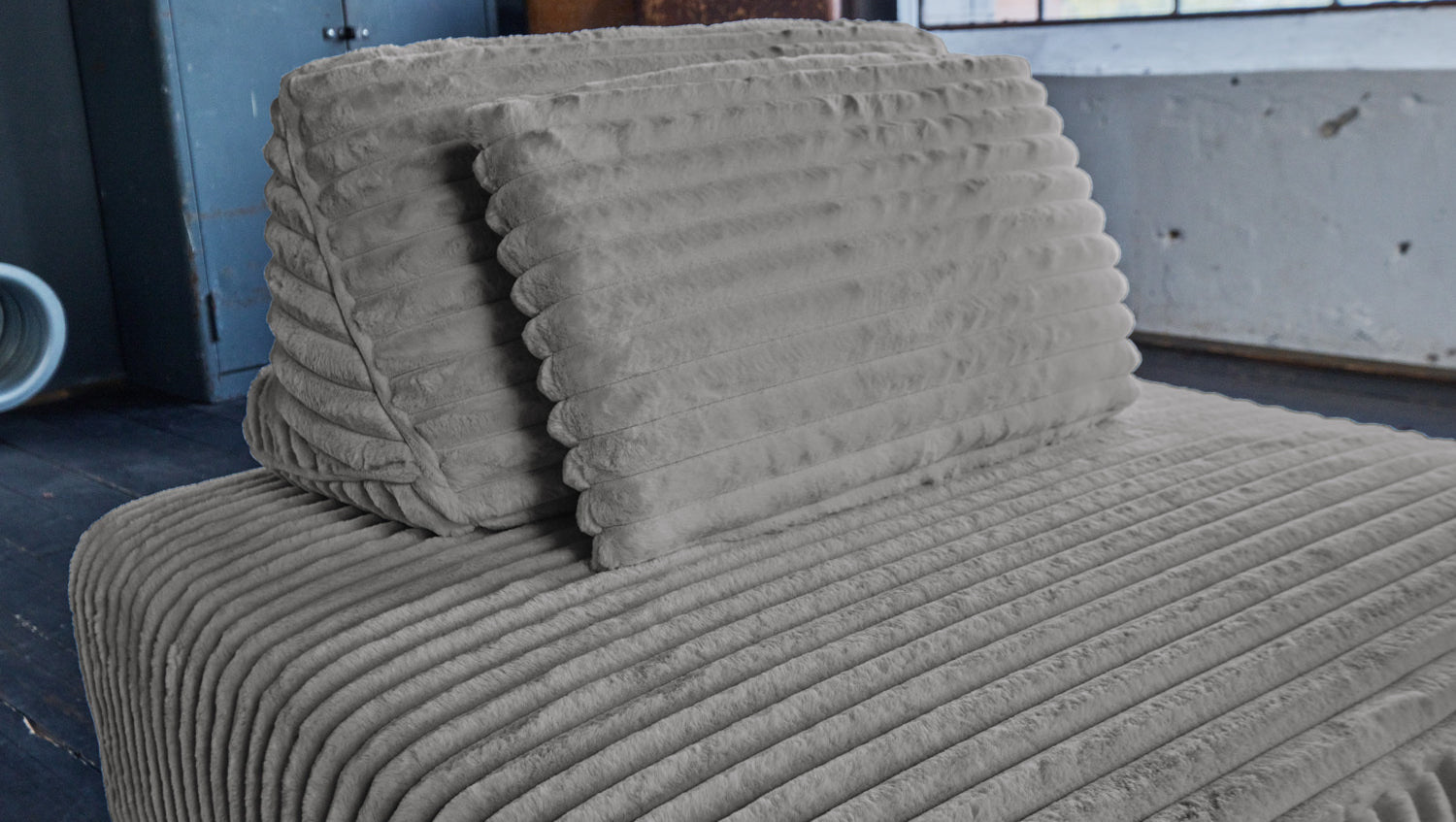KAWOLA Hocker WIOLO SOFT Polsterhocker mit Rückenkissen Weicher Breitcord grau