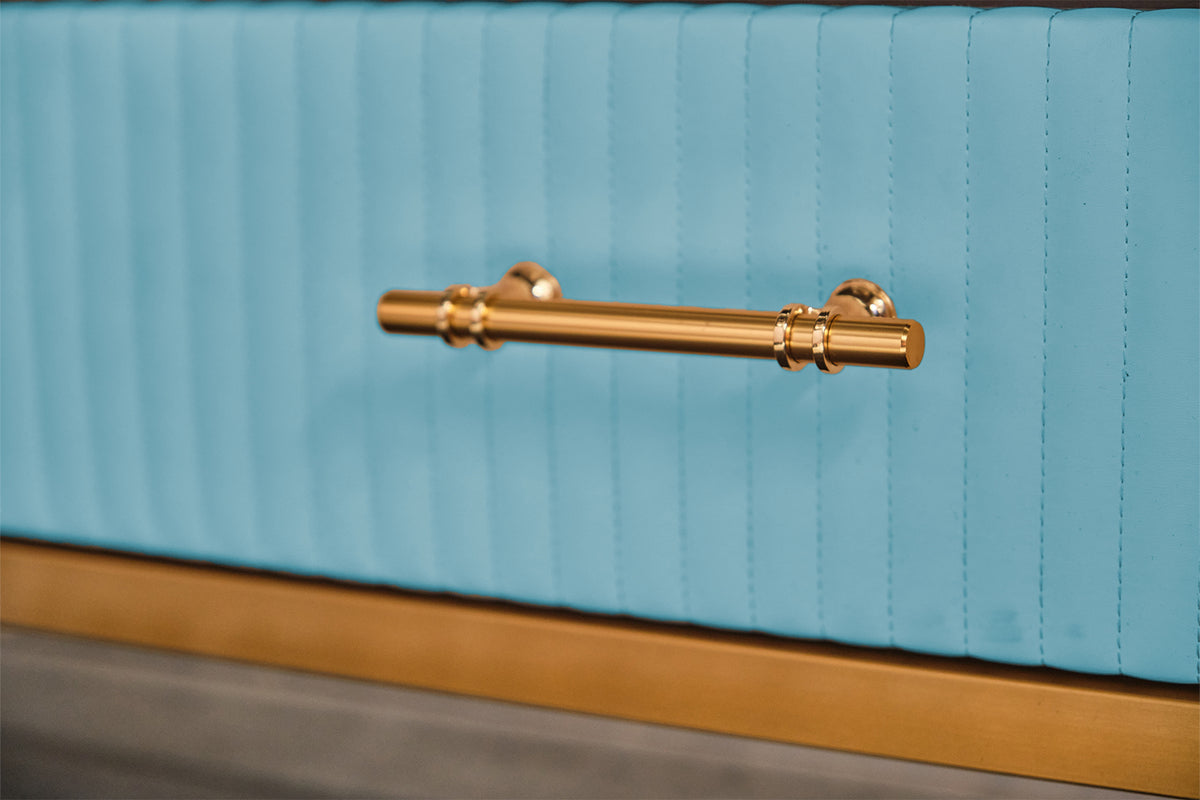 KAWOLA Lowboard MARIA TV-Bank Marmorplatte Kunstleder hellblau