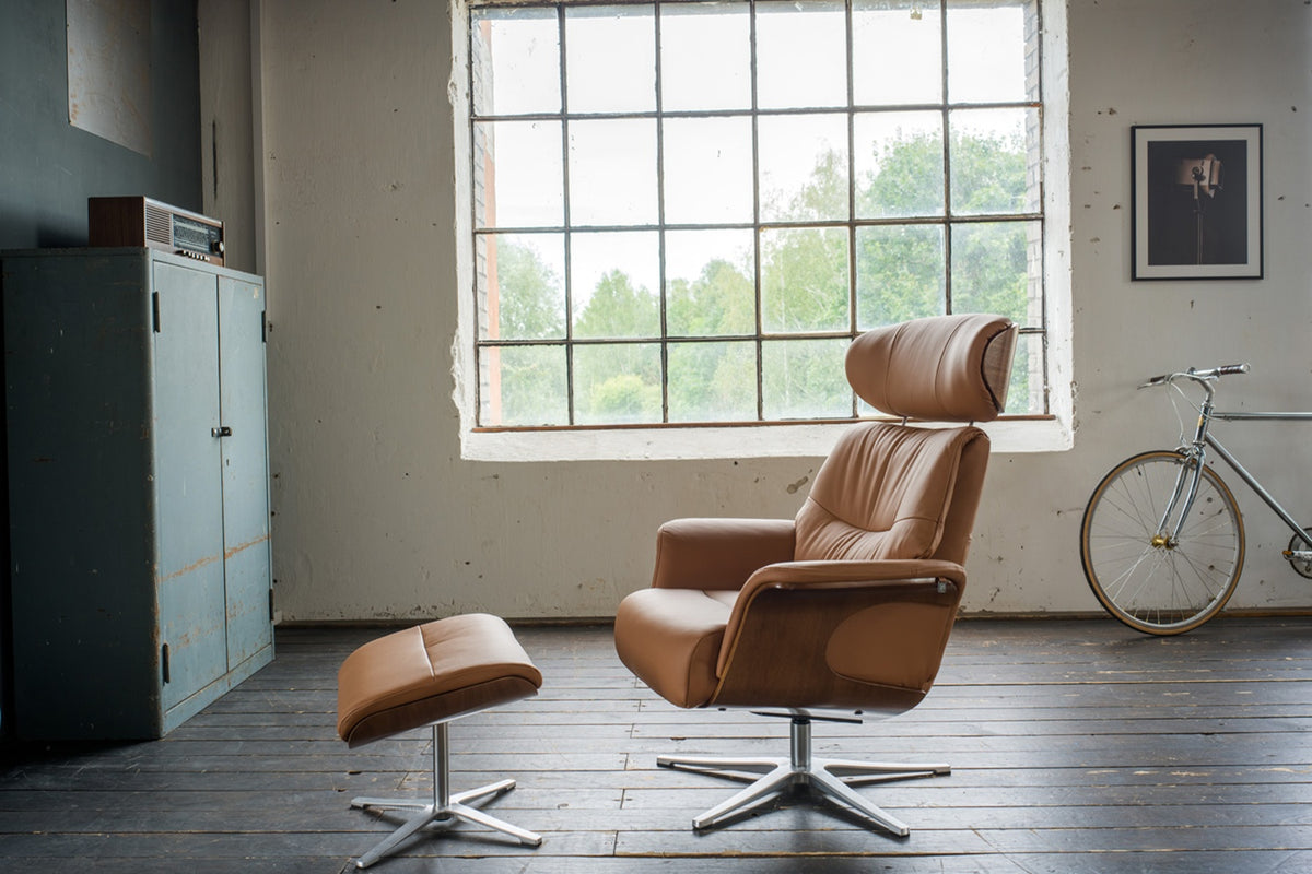 KAWOLA Sessel TOSAR Relaxsessel drehbar Leder braun mit Hocker