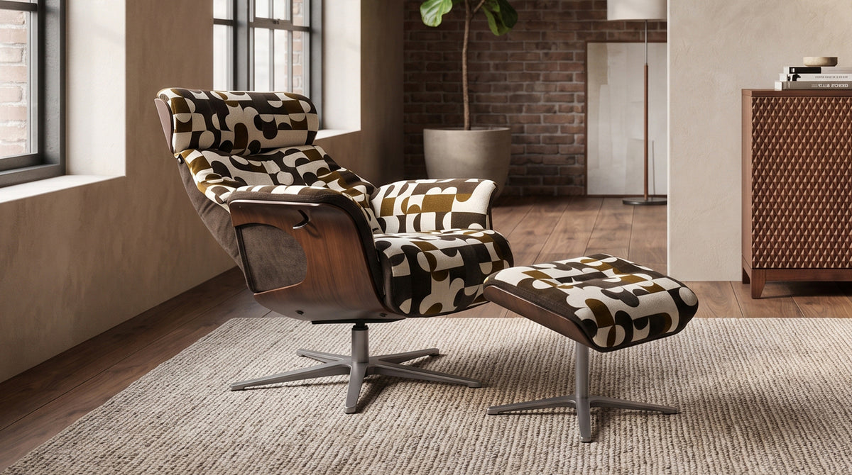 KAWOLA Sessel TOSAR Relaxsessel drehbar Stoff Retro-Design braun mit Hocker