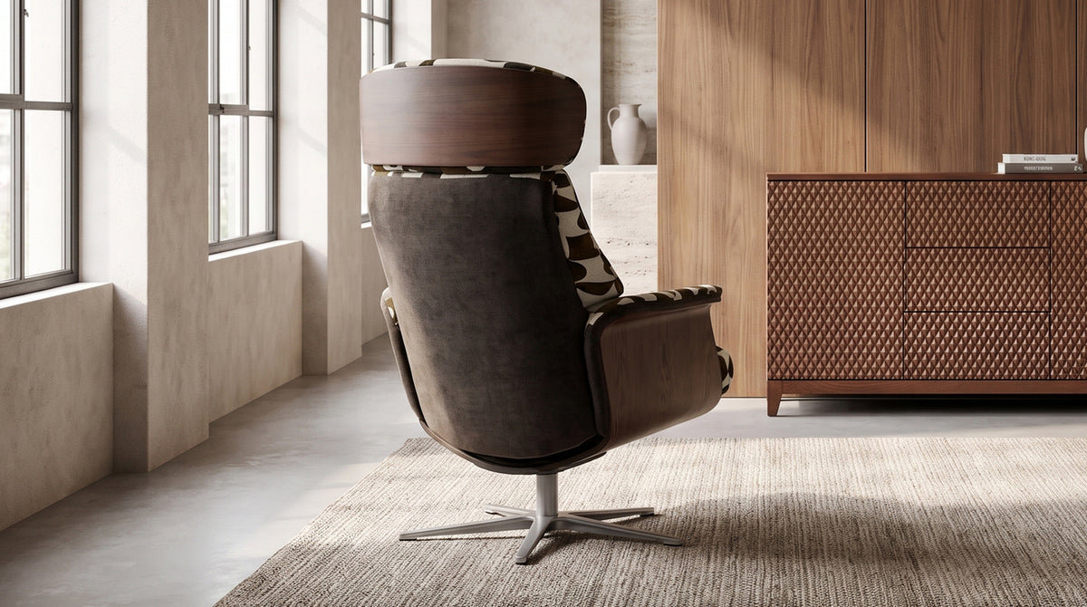 KAWOLA Sessel TOSAR Relaxsessel drehbar Stoff Retro-Design braun mit Hocker