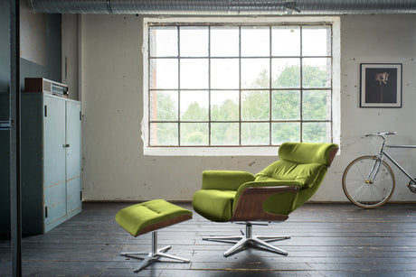 KAWOLA Sessel TOSAR Relaxsessel drehbar Velvet grün mit Hocker