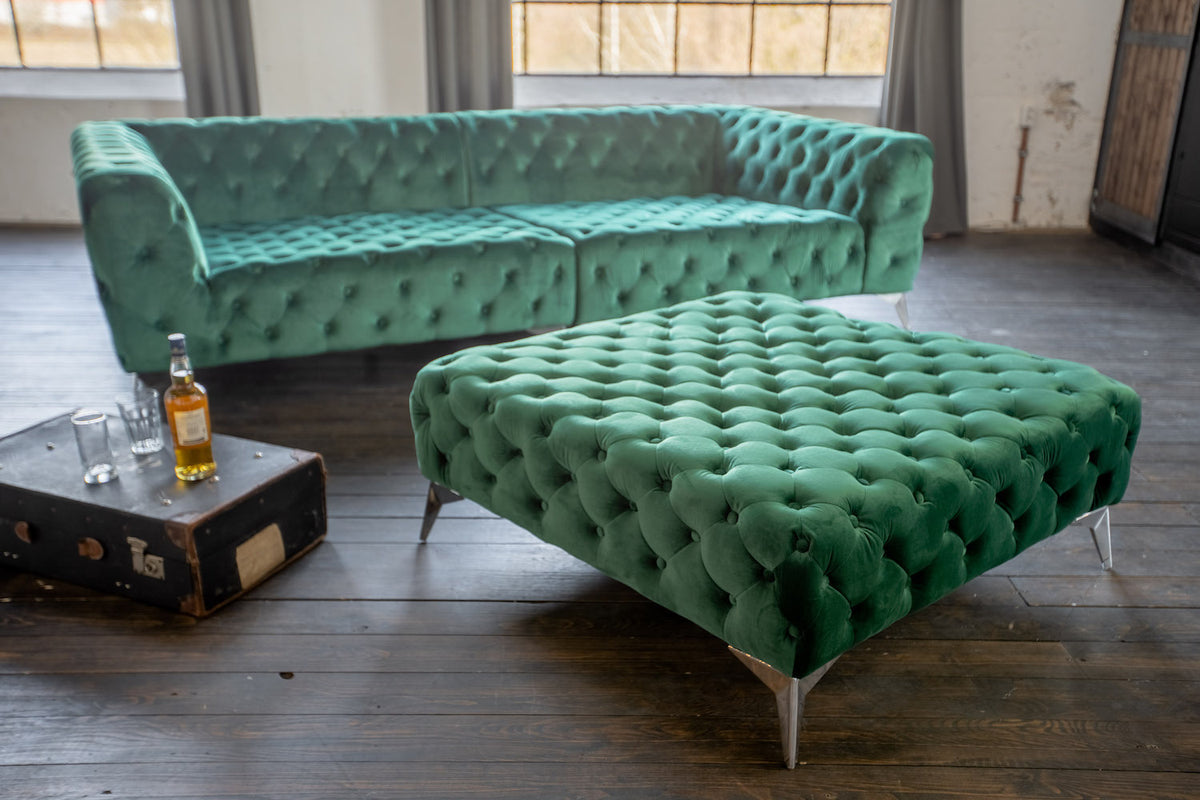 KAWOLA Set Big Sofa und Polsterhocker NARLA Chesterfield Velvet grün
