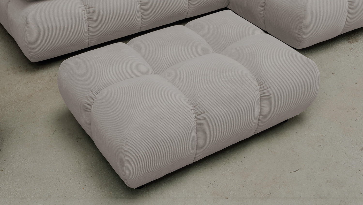 KAWOLA Sitzgruppe VIVIEN Ecksofa Drehsessel Hockerbank Feincord grau