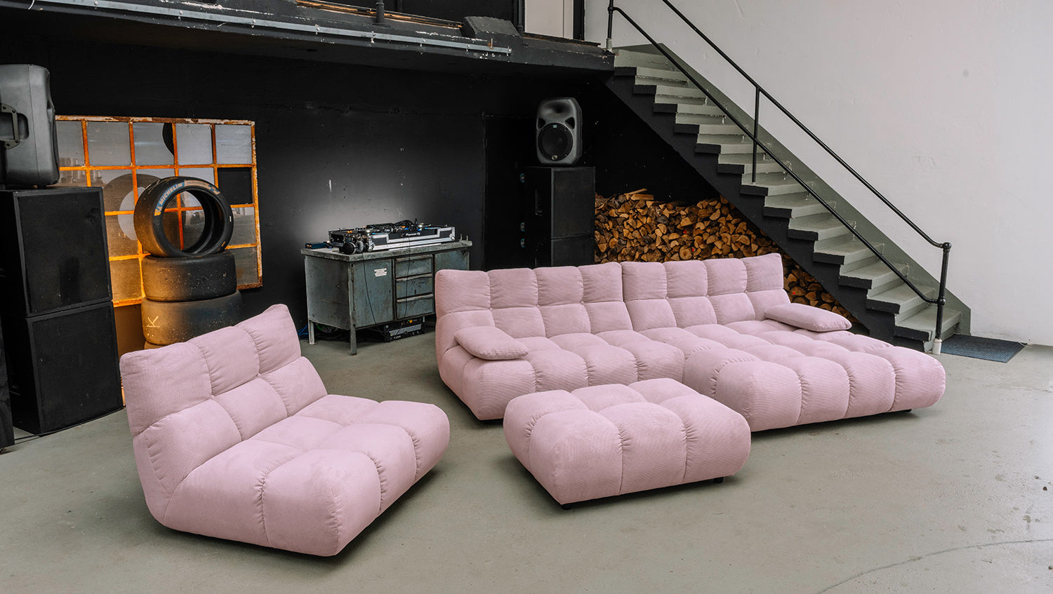 KAWOLA Sitzgruppe VIVIEN Ecksofa Drehsessel Hockerbank Feincord rosa, Rechts