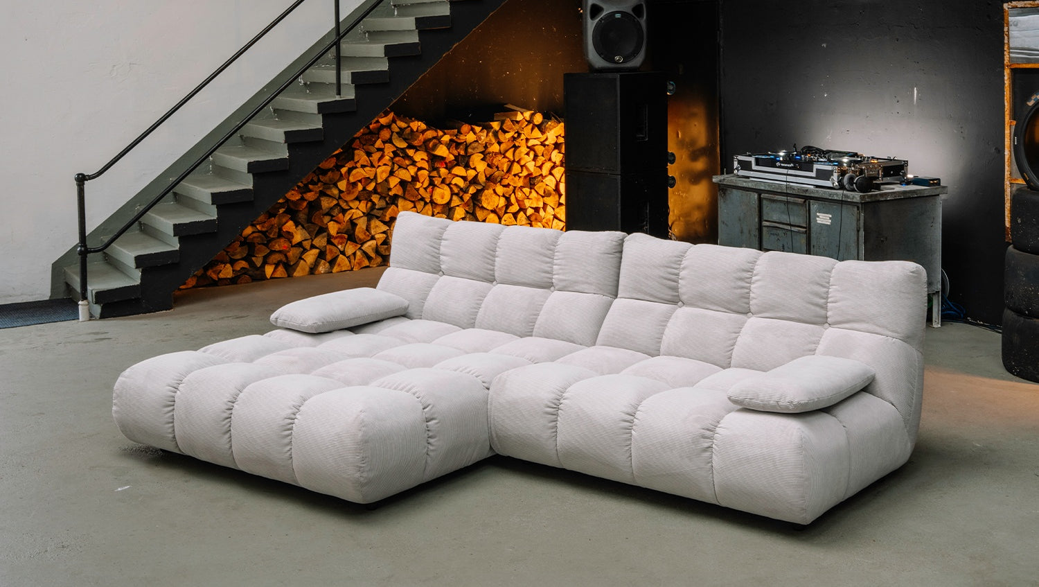 KAWOLA Sitzgruppe VIVIEN Ecksofa Drehsessel Hockerbank Feincord silber