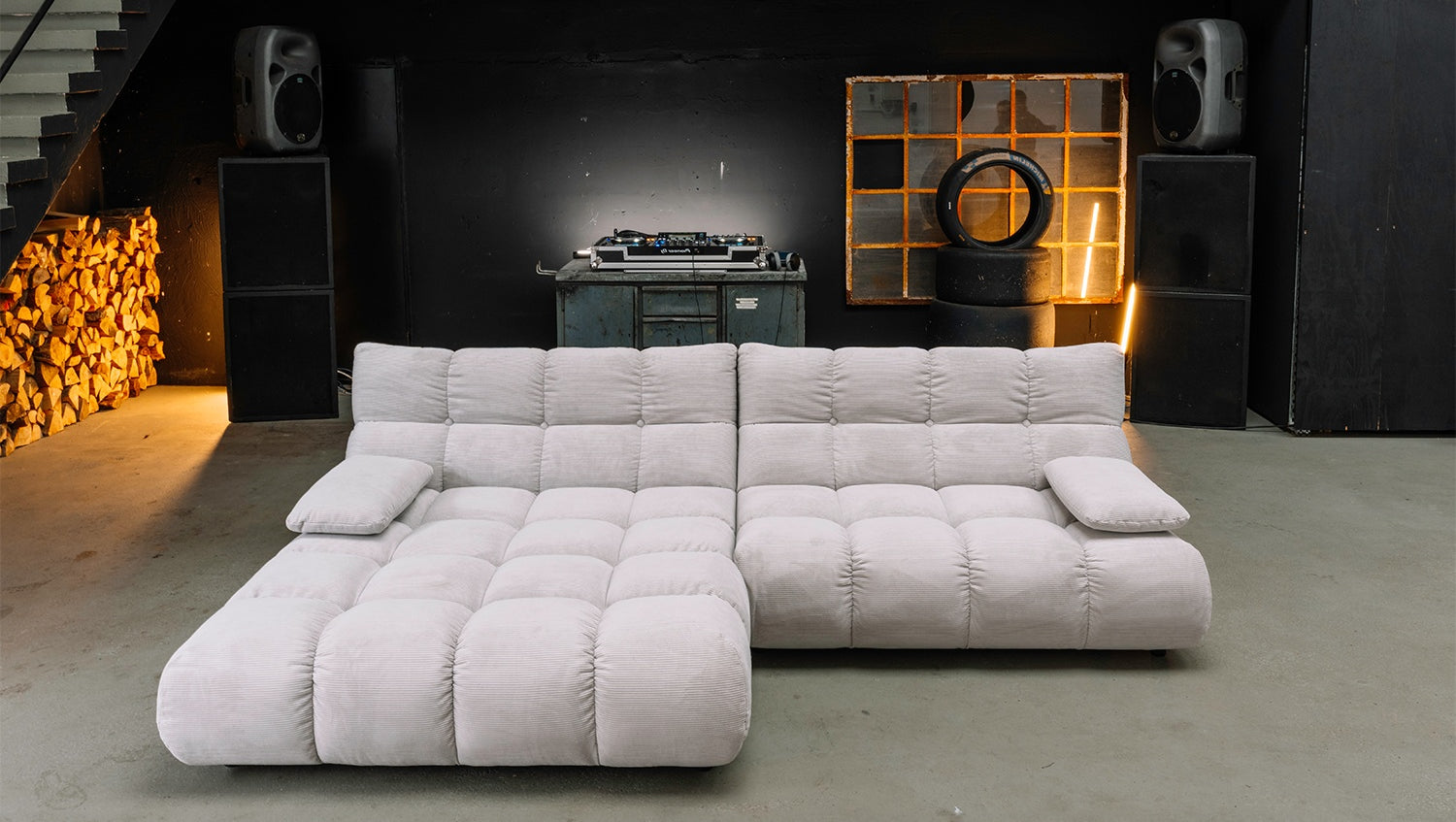 KAWOLA Sitzgruppe VIVIEN Ecksofa Drehsessel Hockerbank Feincord silber