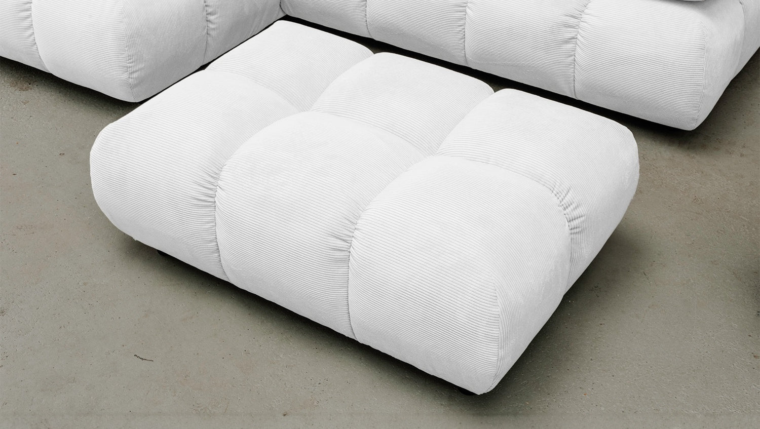 KAWOLA Sitzgruppe VIVIEN Ecksofa Drehsessel Hockerbank Feincord weiß