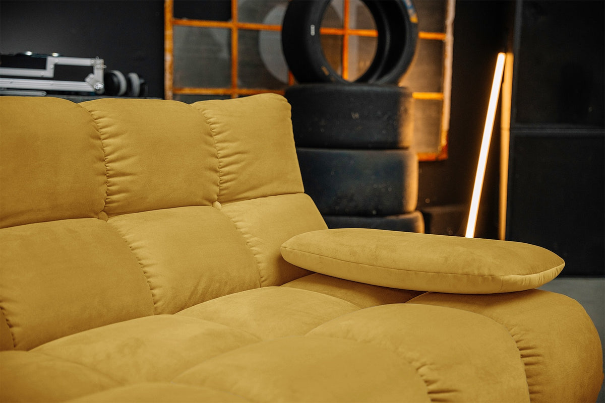 KAWOLA Sitzgruppe VIVIEN Ecksofa Drehsessel Hockerbank Velvet curry