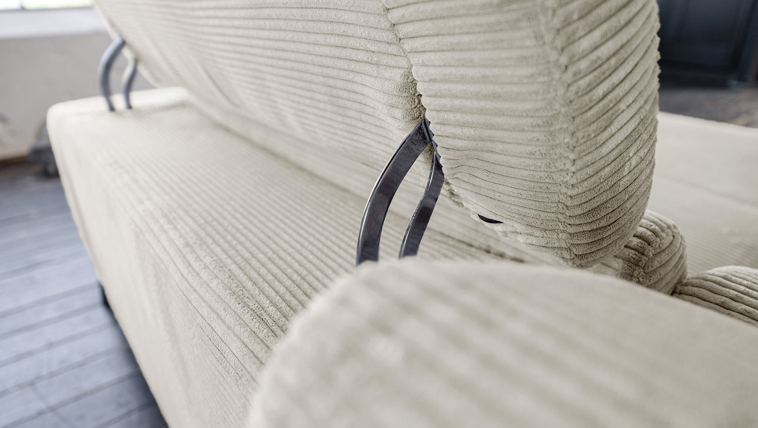 KAWOLA Sofa LAISKA Ecksofa Relaxfunktion teilmotorisch Cord cremeweiß