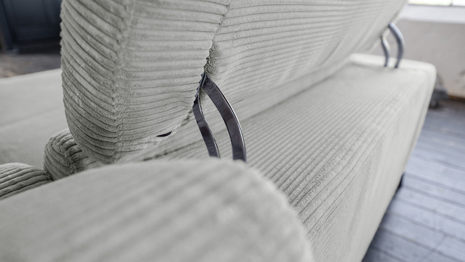 KAWOLA Sofa LAISKA Ecksofa Relaxfunktion teilmotorisch Cord hellgrau