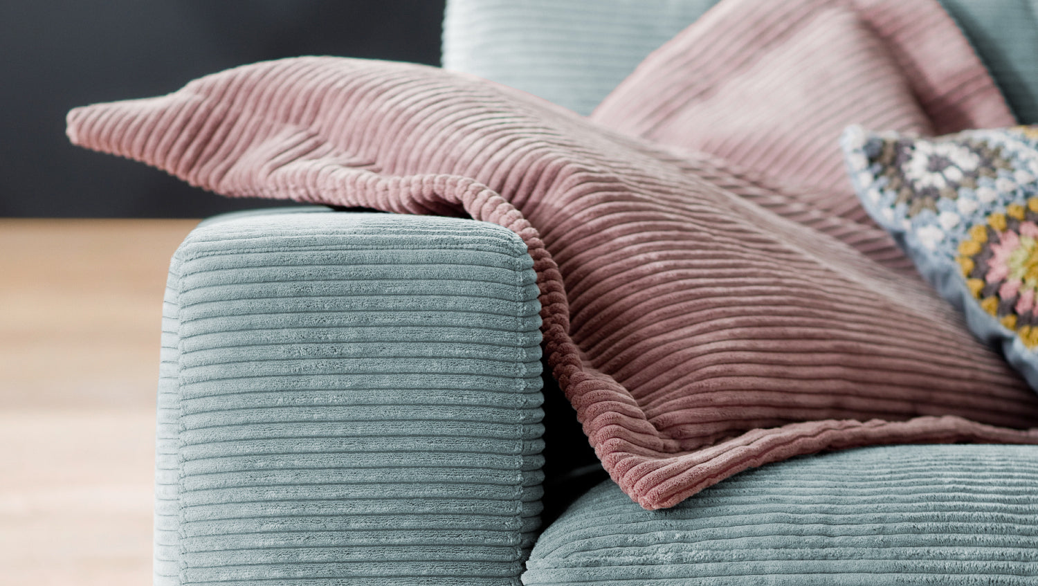 KAWOLA Sofa MADELINE 3-Sitzer Cord hellblau