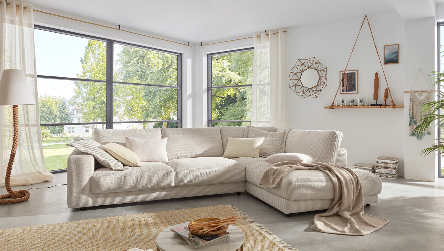 KAWOLA Sofa MADELINE Ecksofa mit Recamiere Cord cremeweiß, Rechts