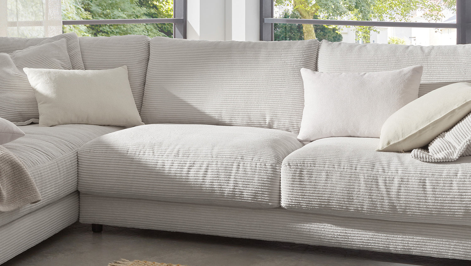 KAWOLA Sofa MADELINE Ecksofa mit Recamiere Cord hellgrau