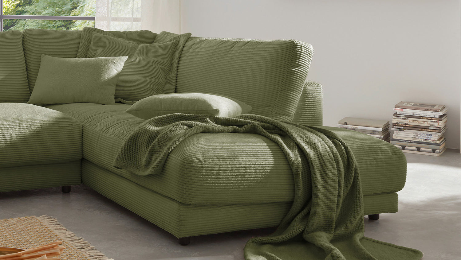 KAWOLA Sofa MADELINE Ecksofa mit Recamiere Cord olivgrün