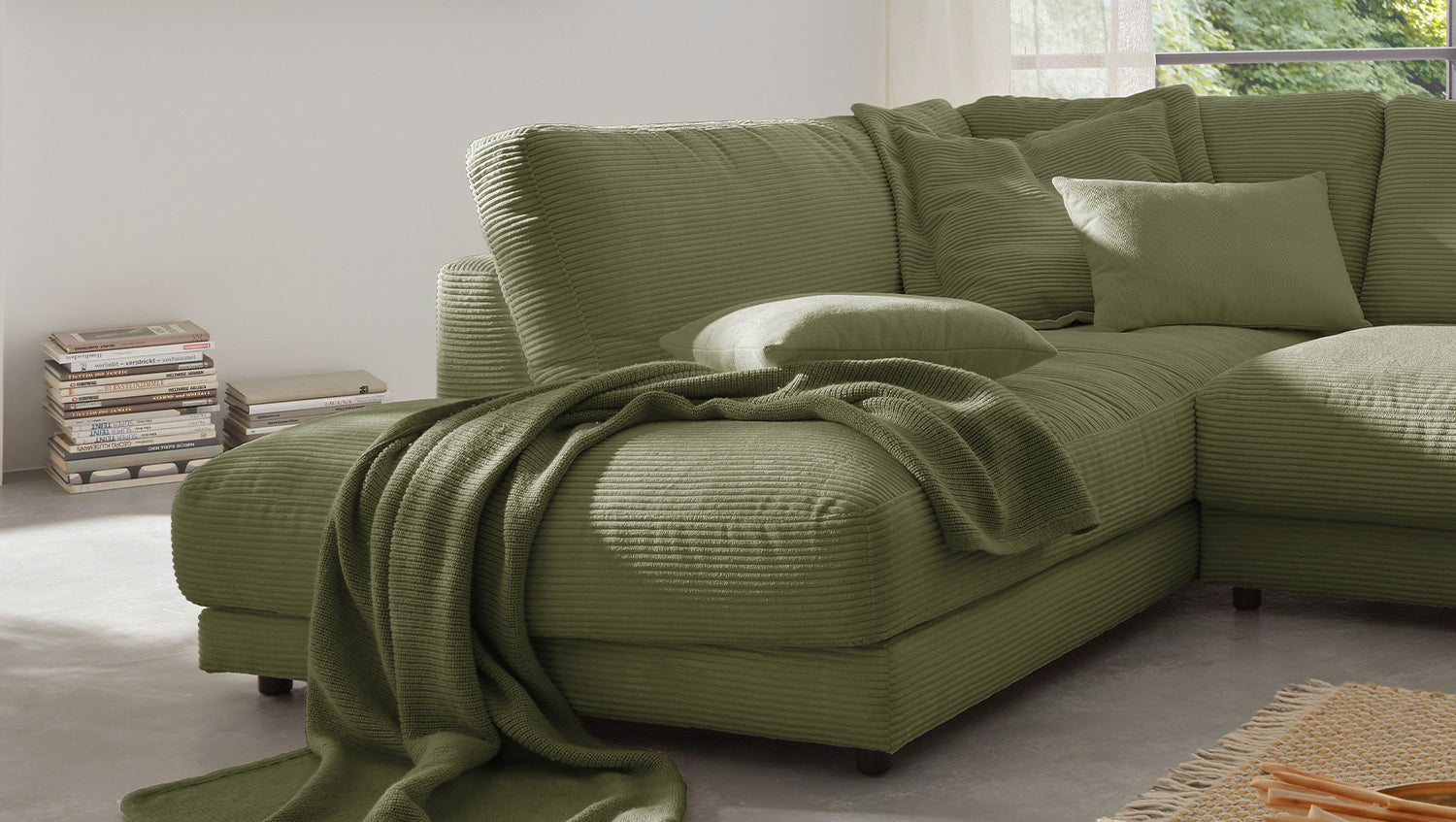 KAWOLA Sofa MADELINE Ecksofa mit Recamiere Cord olivgrün