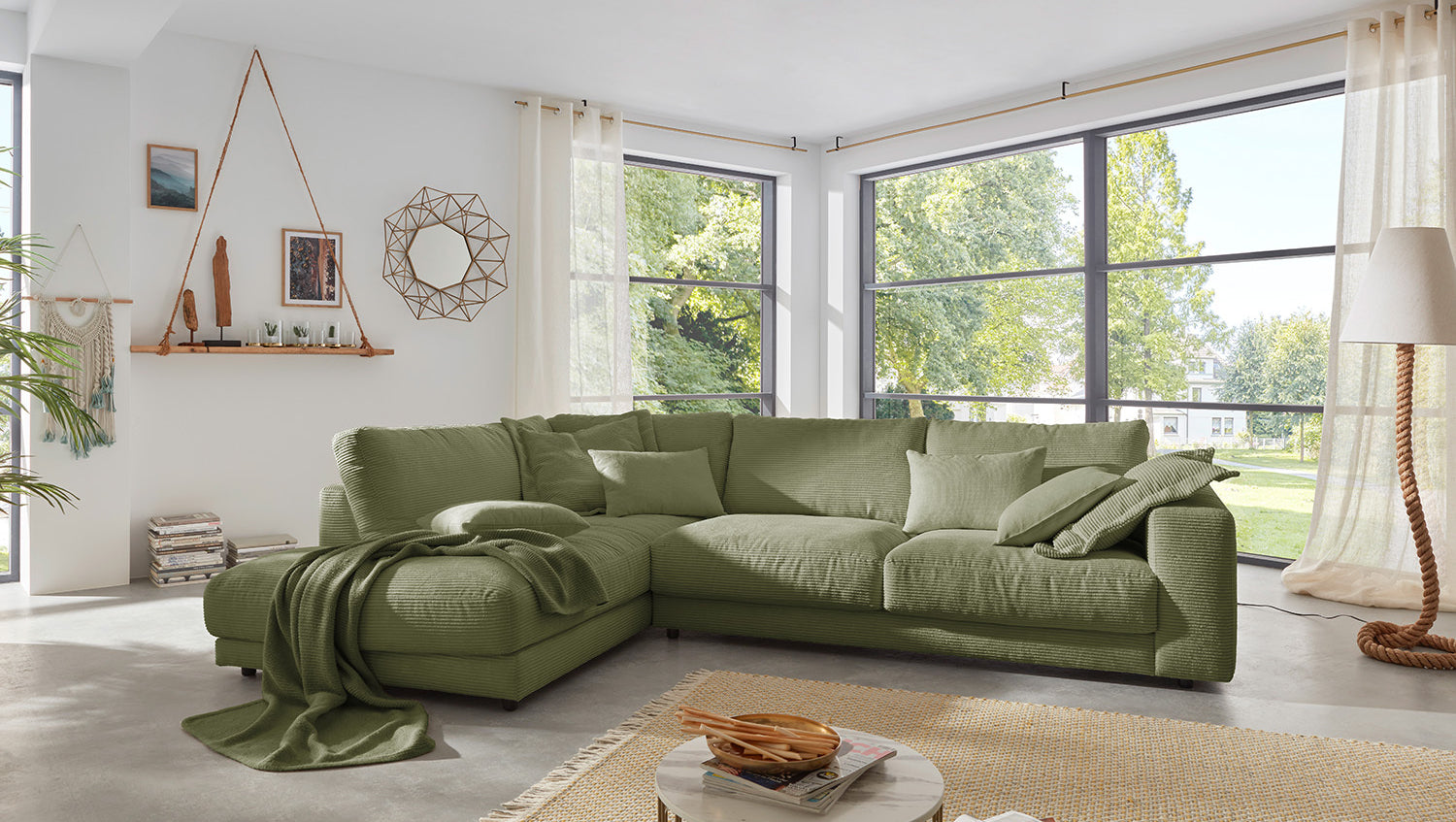 KAWOLA Sofa MADELINE Ecksofa mit Recamiere Cord olivgrün, Links