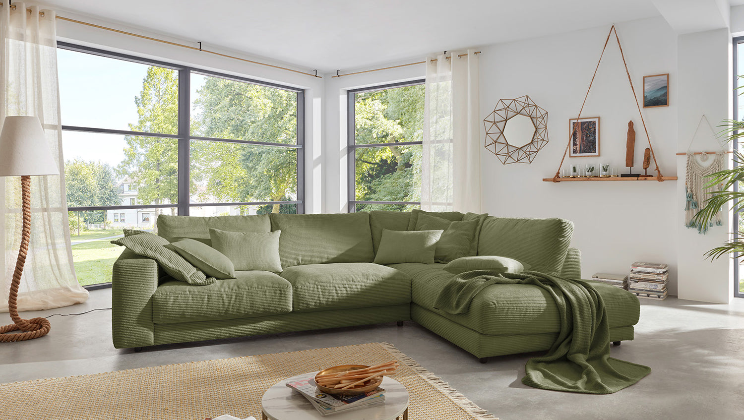 KAWOLA Sofa MADELINE Ecksofa mit Recamiere Cord olivgrün, Rechts