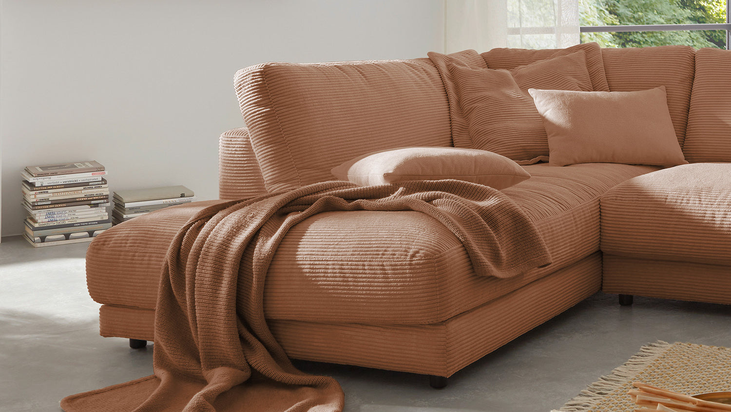 KAWOLA Sofa MADELINE Ecksofa mit Recamiere Cord rost