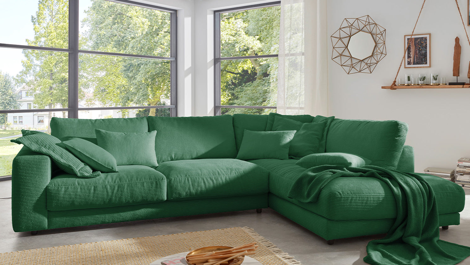 KAWOLA Sofa MADELINE Ecksofa mit Recamiere Cord smaragd