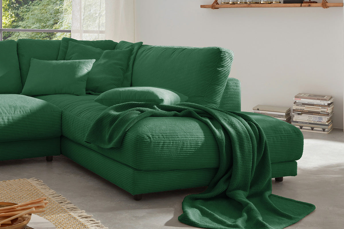 KAWOLA Sofa MADELINE Ecksofa mit Recamiere Cord smaragd