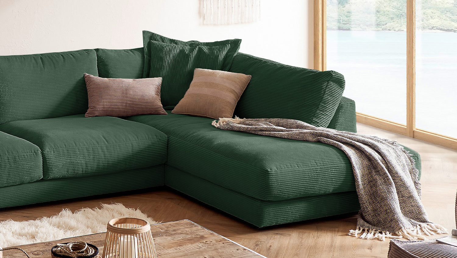 KAWOLA Sofa MADELINE Wohnlandschaft U-Form Cord smaragd