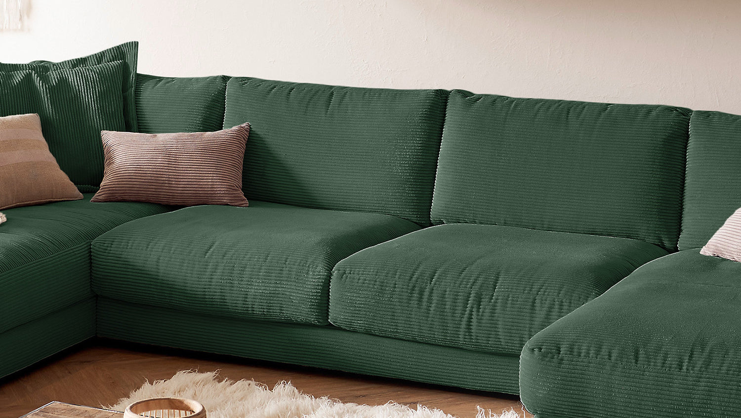 KAWOLA Sofa MADELINE Wohnlandschaft U-Form Cord smaragd