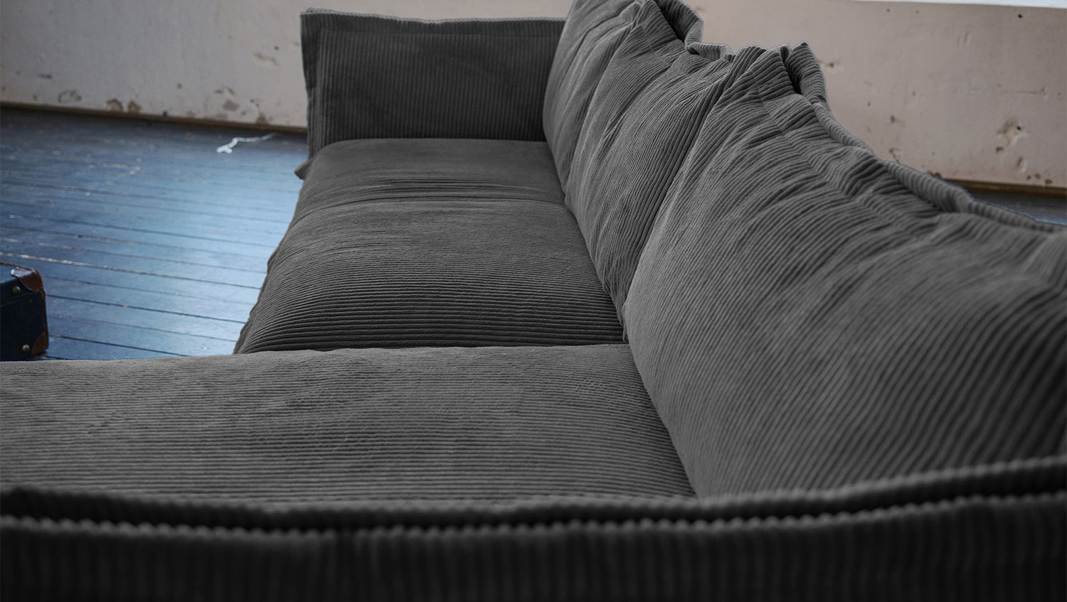 KAWOLA Sofa QUENYA Ecksofa Cord dunkelgrau / Velvet silber