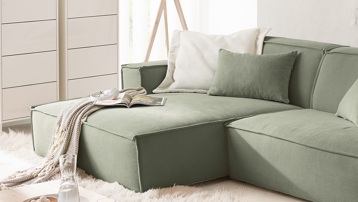 KAWOLA Sofa SAMU Ecksofa Feincord olivgrün