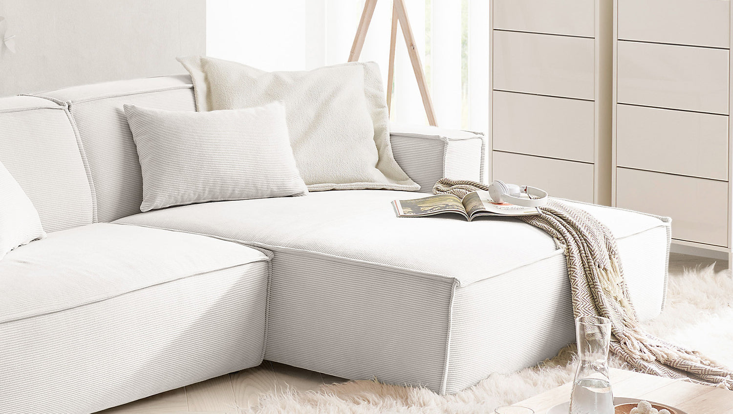 KAWOLA Sofa SAMU Ecksofa Feincord weiß