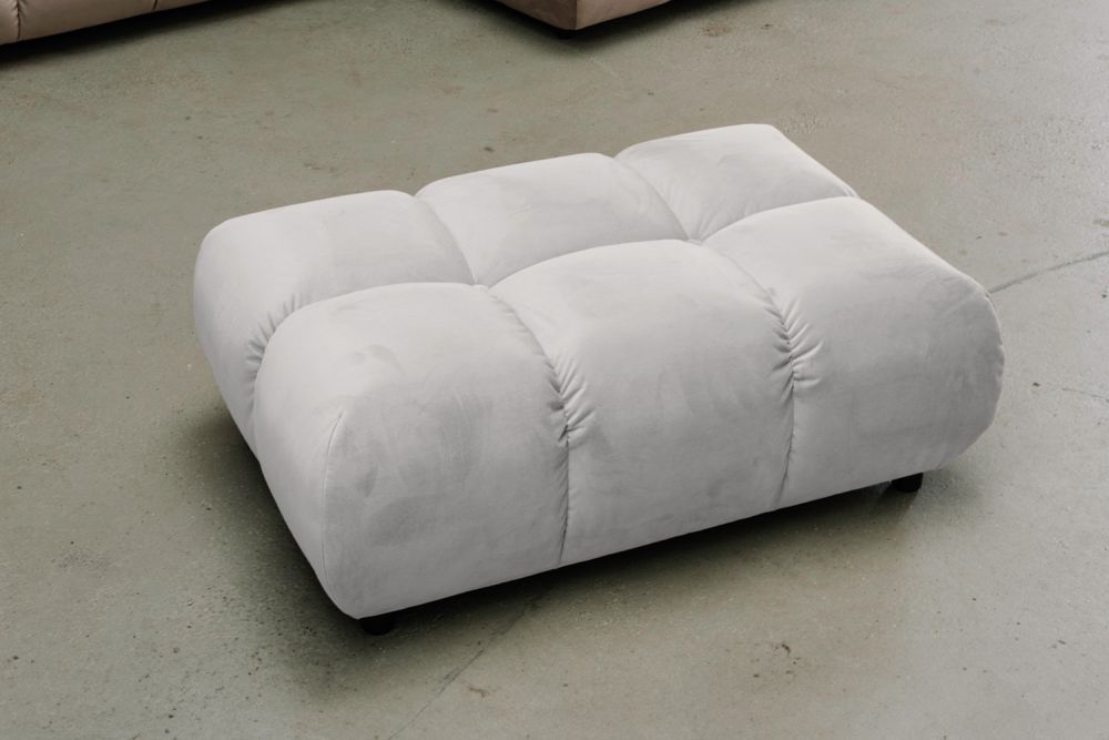 KAWOLA Polsterhocker VIVIEN Hockerbank Velvet silber