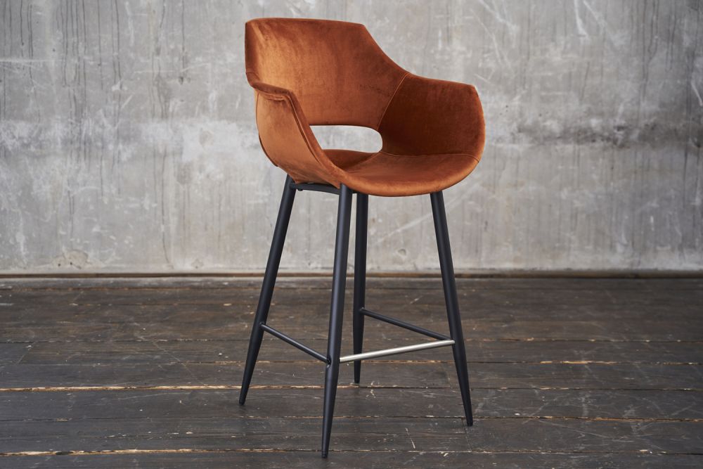 B-Ware KAWOLA Thekenhocker ZAJA Barstuhl Sitzhöhe 65 cm Velvet cognac