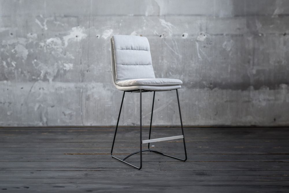 B-Ware KAWOLA Thekenhocker Vince Stoff hellgrau