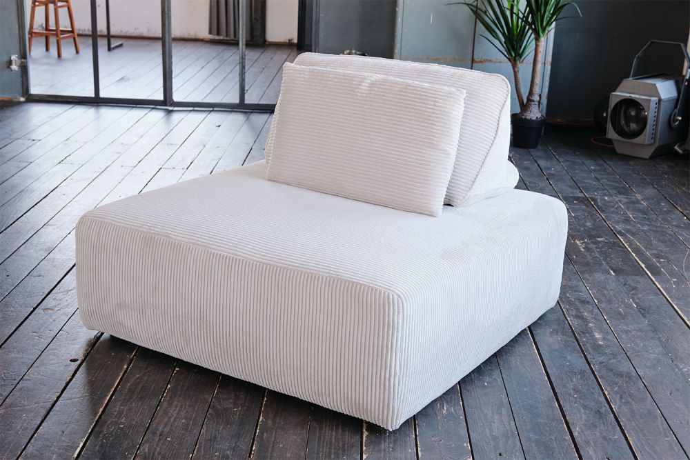 KAWOLA Hocker WIOLO SOFT Polsterhocker mit Rückenkissen Cord hellgrau