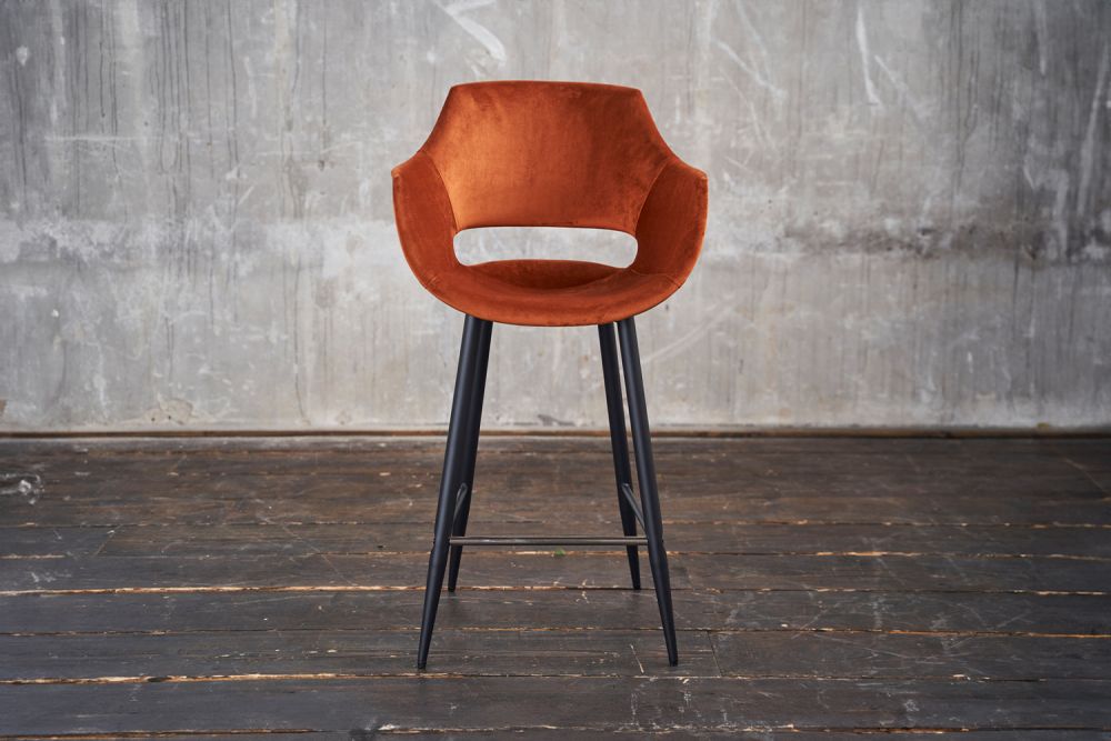 B-Ware KAWOLA Thekenhocker ZAJA Barstuhl Sitzhöhe 65 cm Velvet cognac